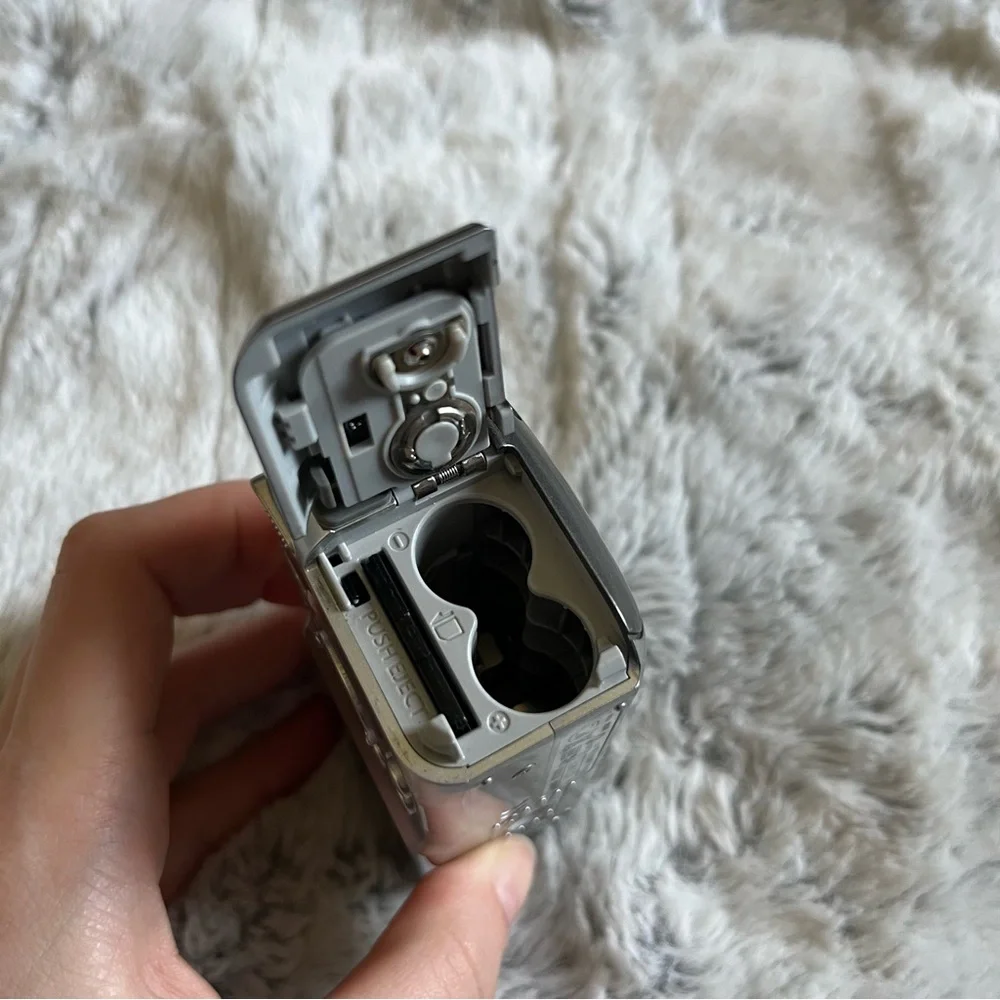Canon PowerShot A460 Compact Digital Camera - Picture 6 of 6